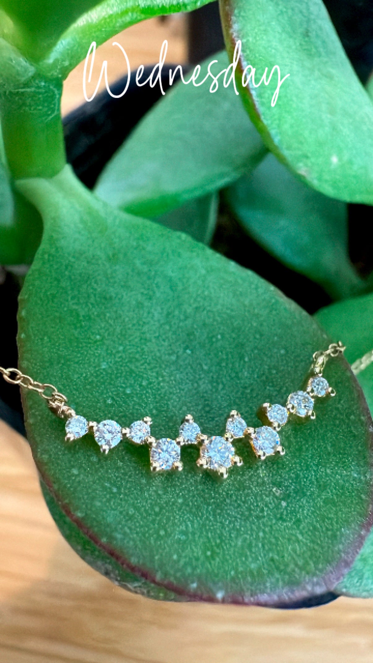 14k YELLOW GOLD NATURAL DIAMOND CLUSTER NECKLACE DIA=0.14