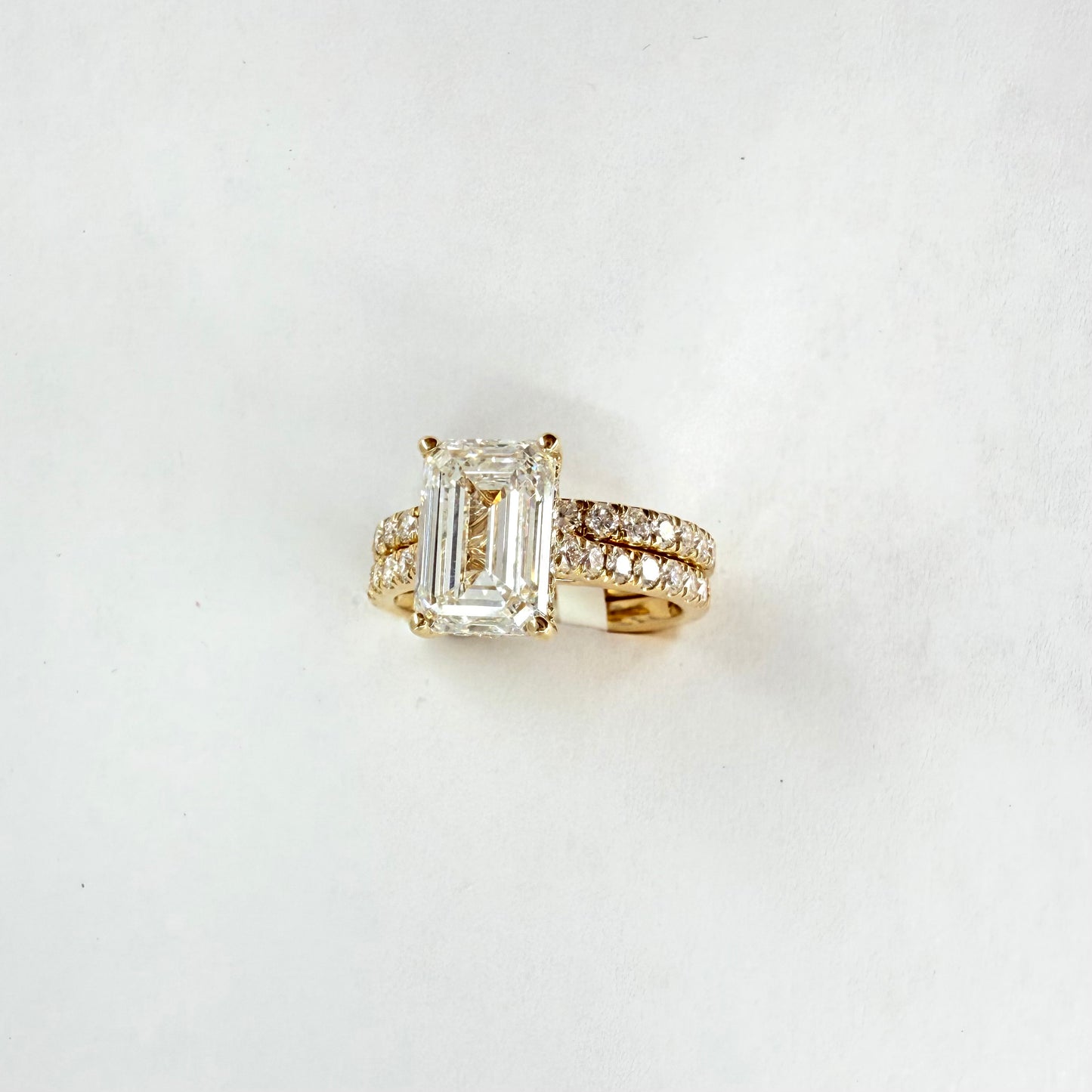 14K YGOLD 2 PIECES WEDDING RINGS EMERALD SHAPED