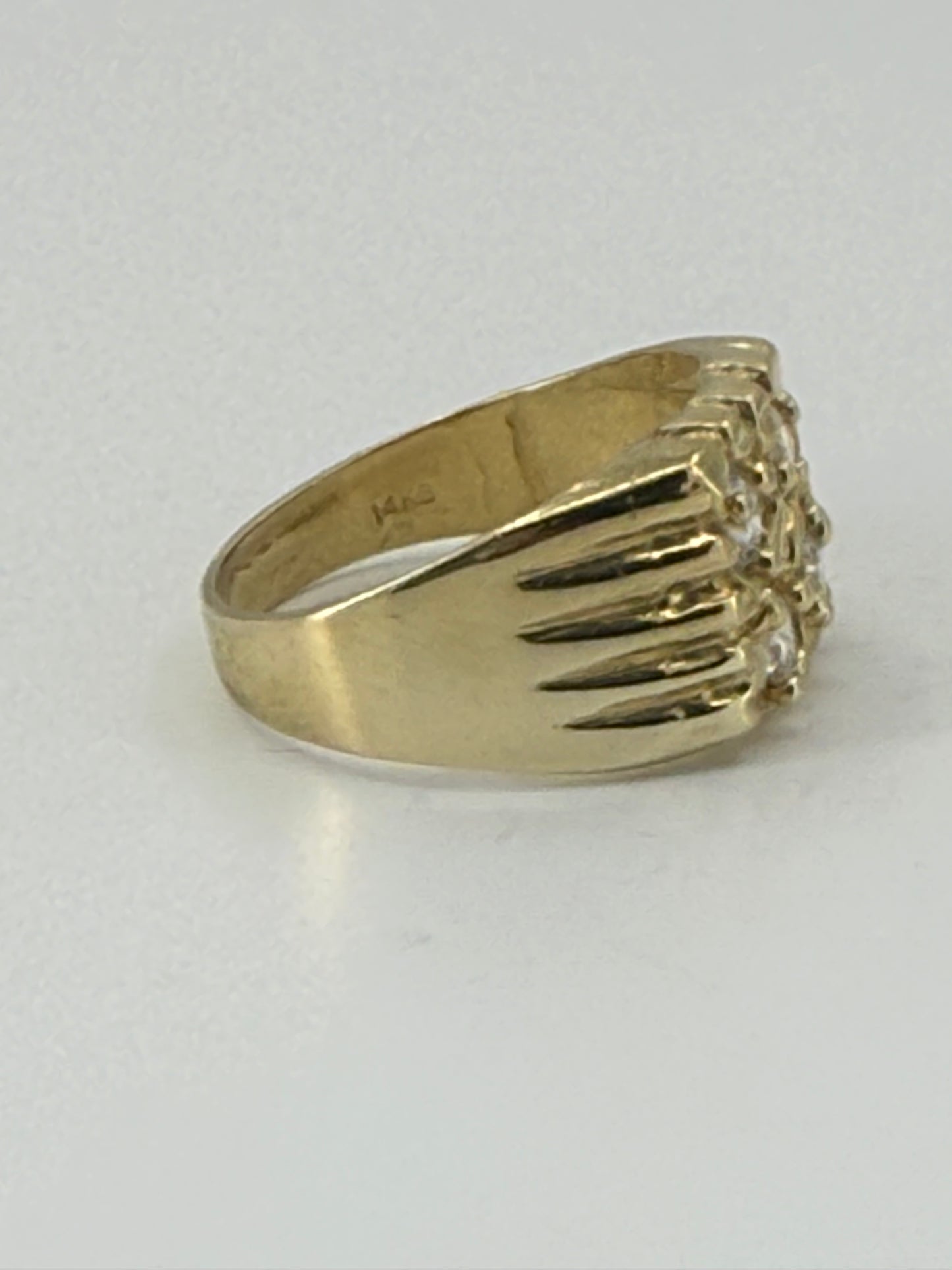 14K YELLOW GOLD MEN NUGGET RING WITH WHITE ZIRCONIAS STONES