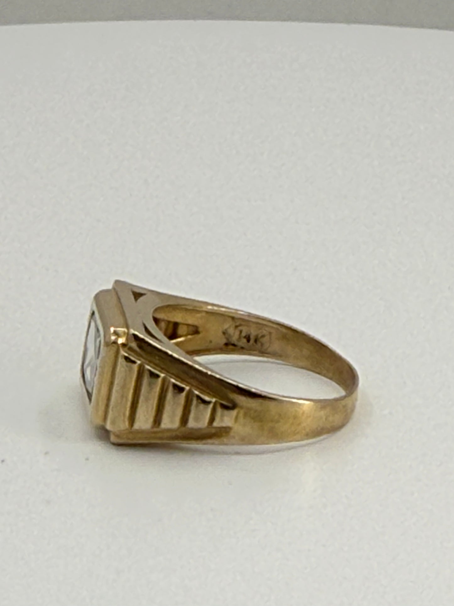 14K YELLOW GOLD MEN RING