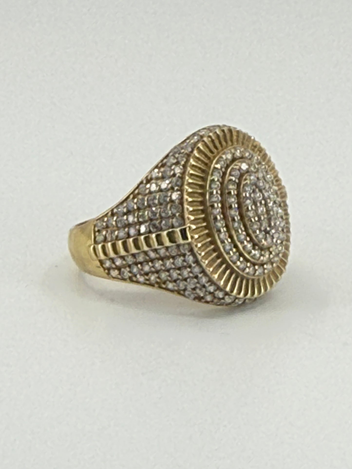 14K YELLOW GOLD MEN RING WITH LITTLE ROUND ZIRCONIA STONE