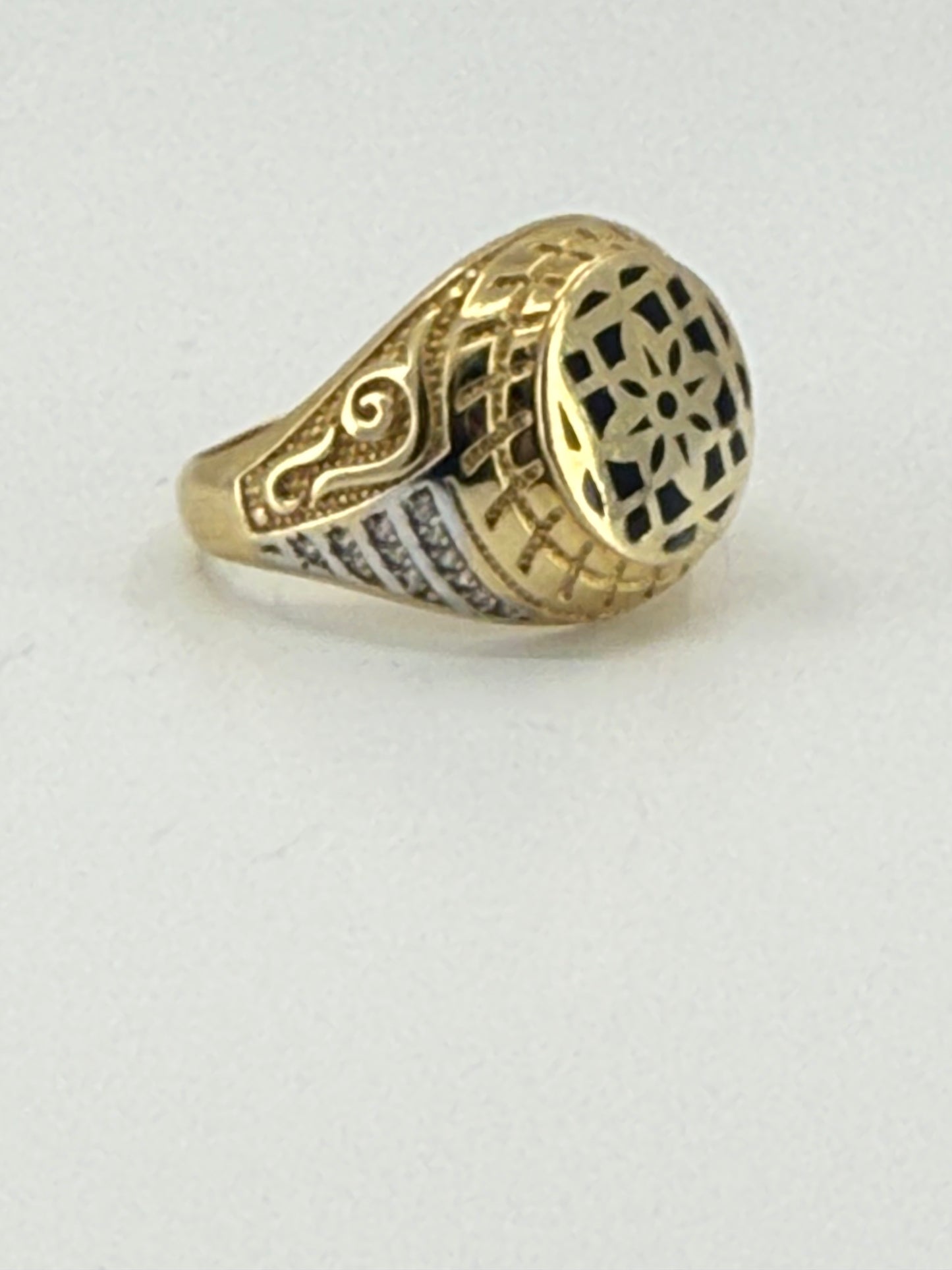 14K YELLOW GOLD MEN RING LITTLE ROUND WHITE ZIRCONIA STONE ONIX INSIDE