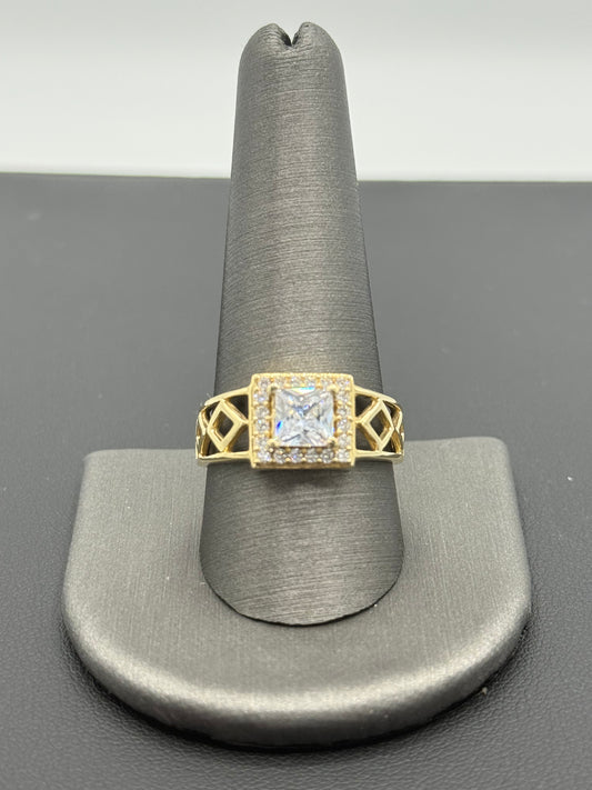 14K YELLOW GOLD MEN RING WITH  SQUARE ZIRCONIA STONE