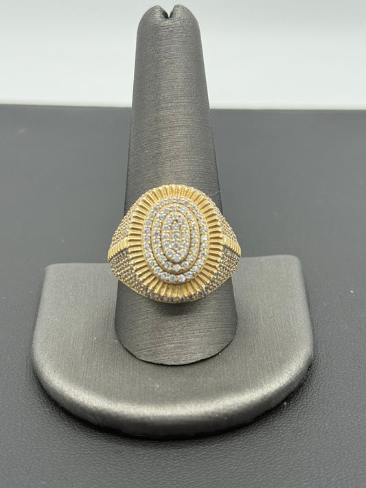 14K YELLOW GOLD MEN RING WITH LITTLE  ROUND  ZIRCONIA STONE