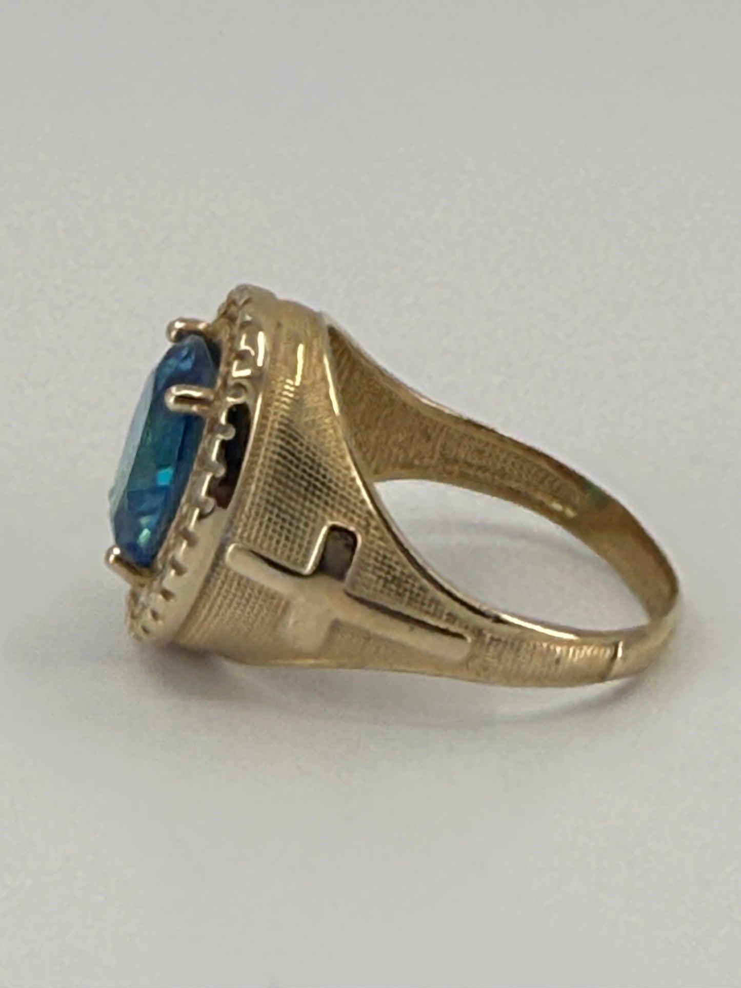 14K YELLOW GOLD MEN RING LIGHT BLUE OVAL ZIRCONIA STONE