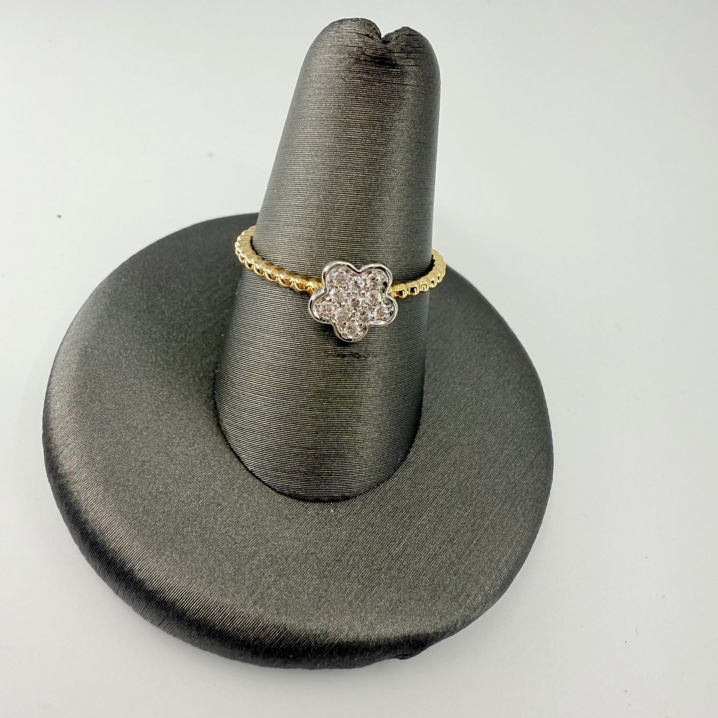 14k GOLD TWO TONES STAR SHAPED NATURAL DIAMOND LADIES RING DIA - 0.15